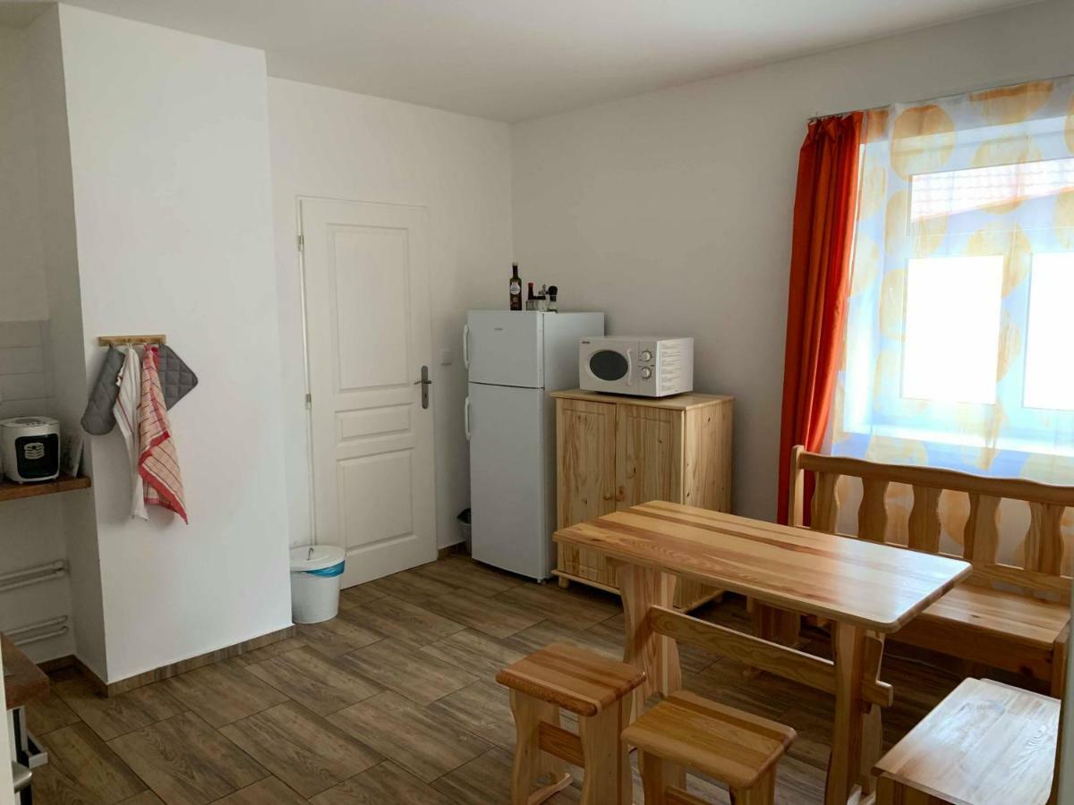 Apartmany Michaela อาเบอร์ตามี ภายนอก รูปภาพ